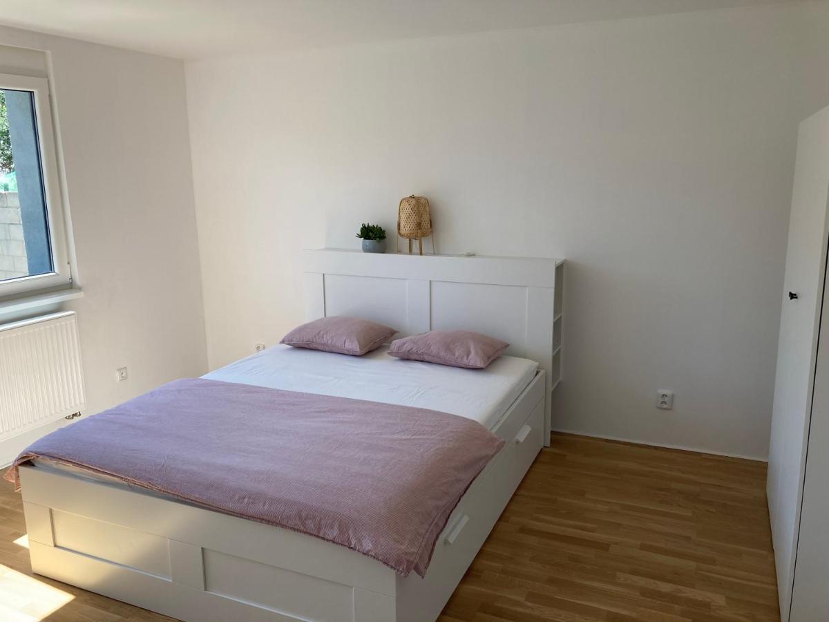 Apartman Maay Hlohovec Exterior foto