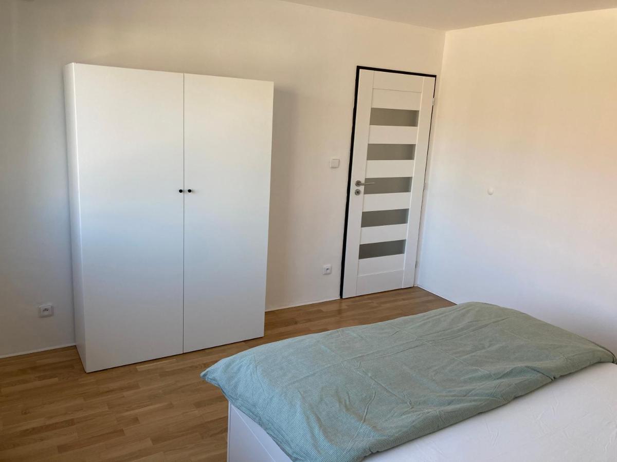 Apartman Maay Hlohovec Exterior foto