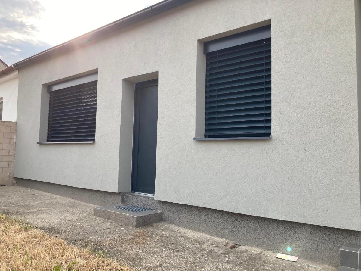 Apartman Maay Hlohovec Exterior foto